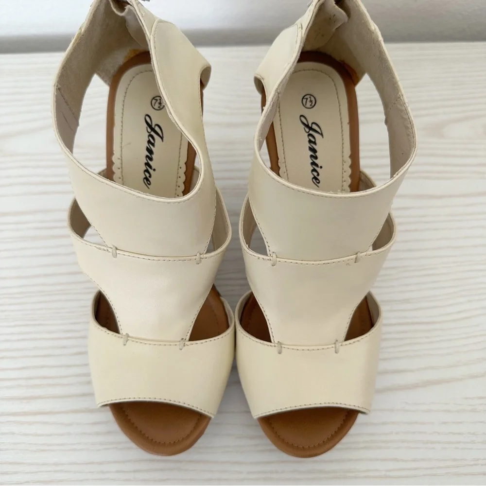 Cute Platform Wedge Sandals Zip Up Peep Toe Cream Size 7.5